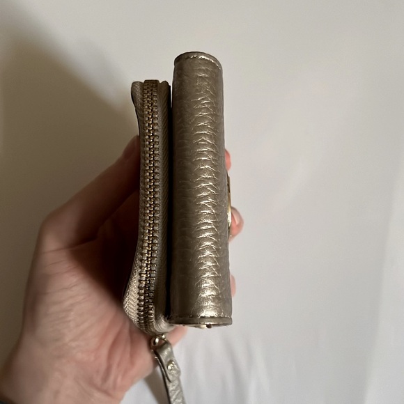 Kate Spade Wallet ♠️ - Picture 8 of 10